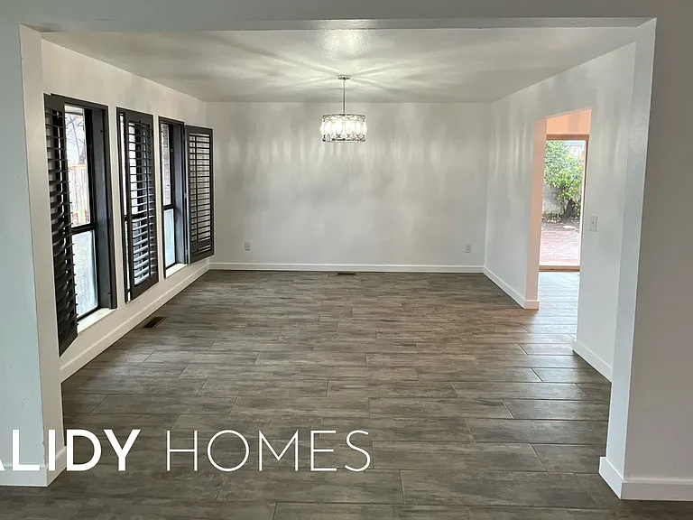 12510 Maple Ridge Rd — Photo 11