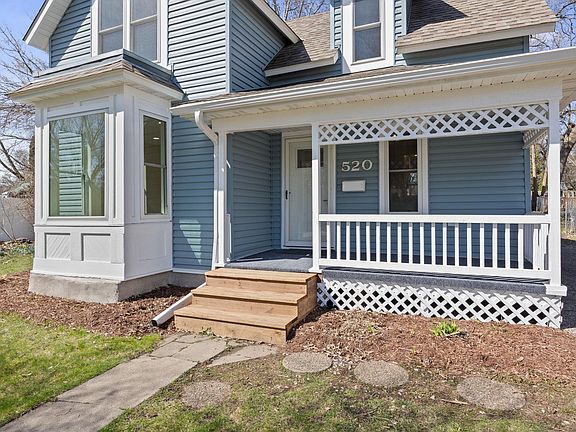 3rd image of 520 Glen St SW