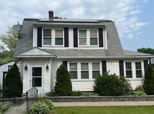 10 Doris St, Worcester, MA 01606