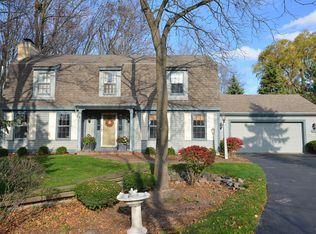 4125 Stonewood Ct, Brookfield, WI 53045