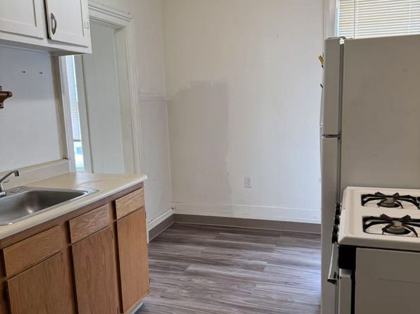 21 S Melcher St APT 2
