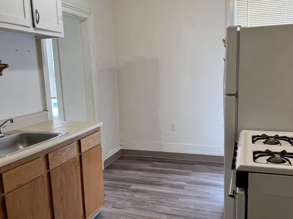 21 S Melcher St APT 2, Johnstown, NY 12095