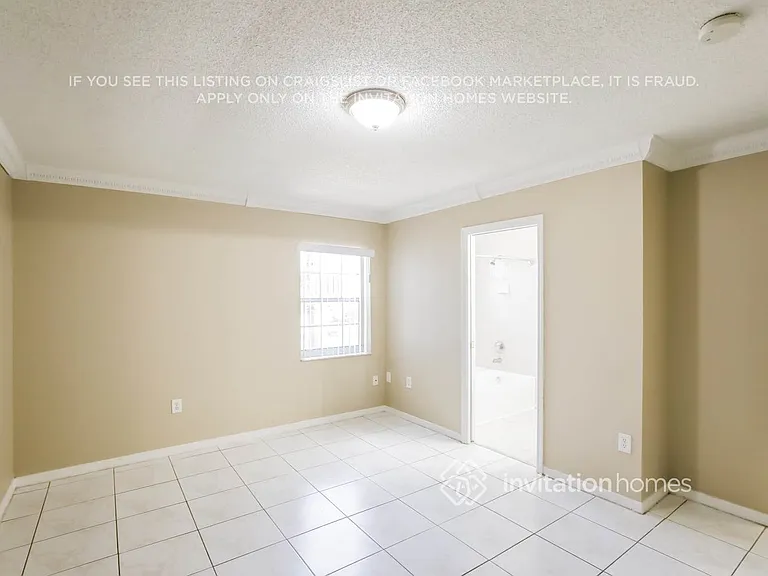 13742 SW 181st St — Photo 10