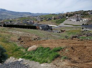 443 W Rolling Hills Ln, Wenatchee, WA 98801