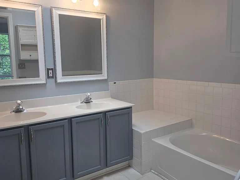 123 Heathfield Dr — Photo 8
