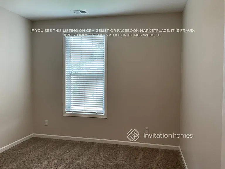 8026 Forest Hills Dr — Photo 11