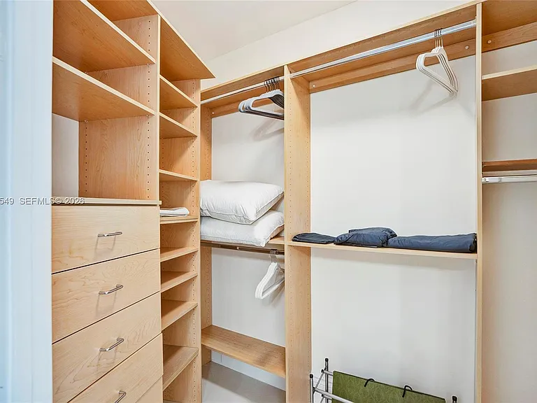 16001 Collins Ave #1604-fl 331 — Photo 22