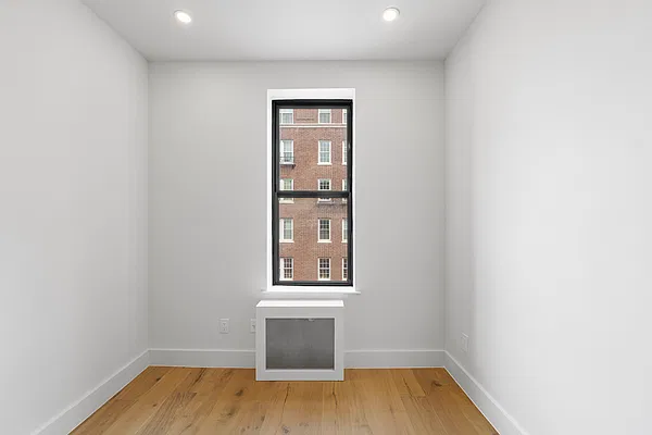 Bedroom, photo 5