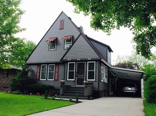 2121 11th St, Peru, IL 61354