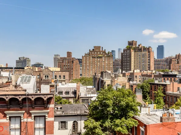 96 Perry Street image 4 of 14