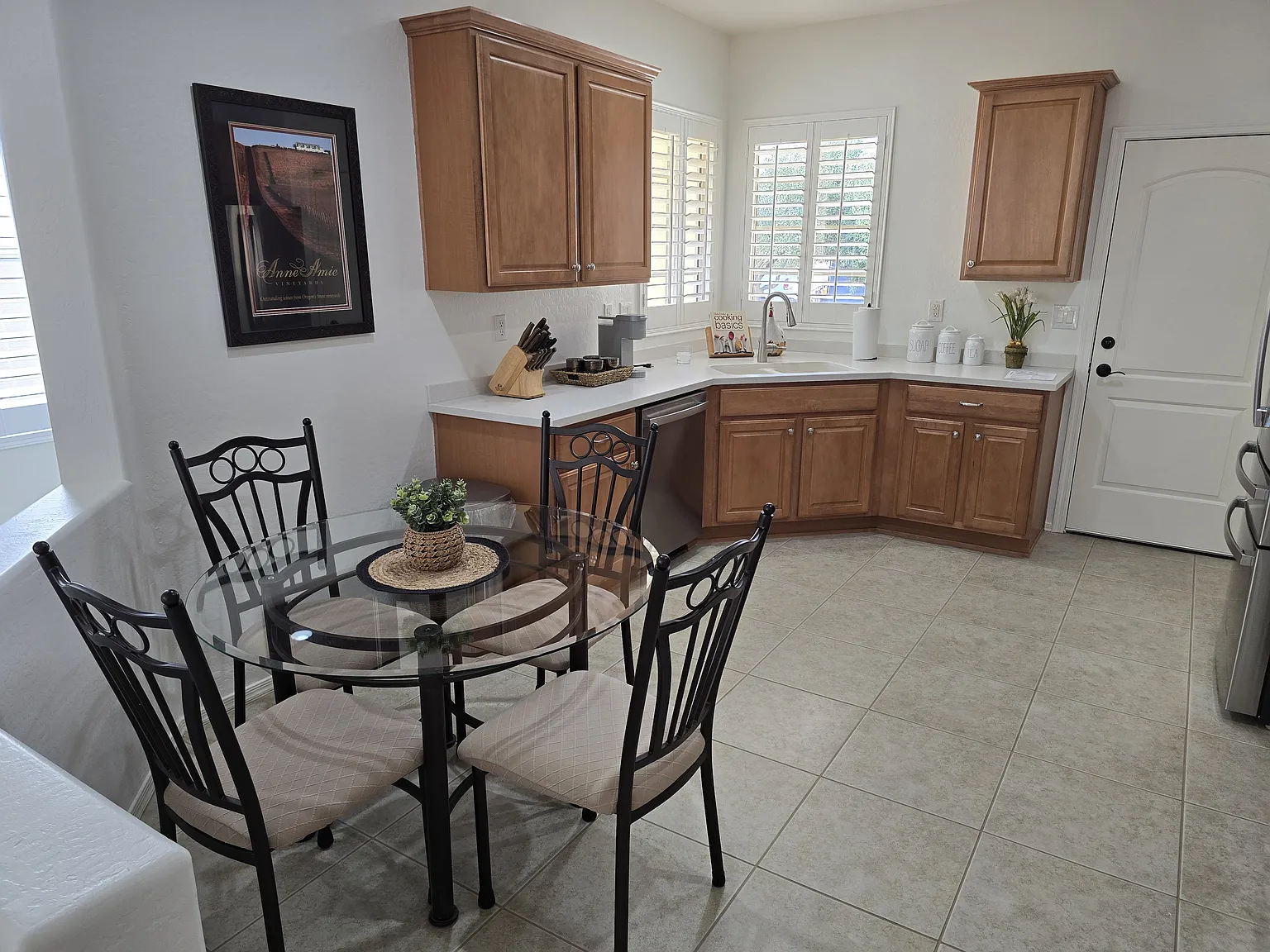 2 bed, 1154 sqft, $2,300 — Photo 3