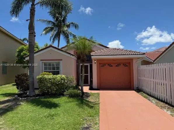 7964 La Rose Ct, Lake Worth, FL 33467