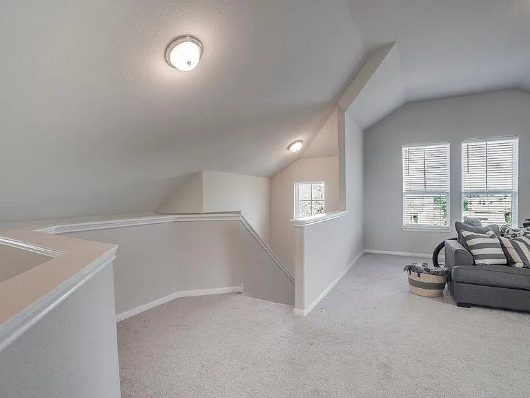 10609 Harwood Overlook Cv — Photo 17