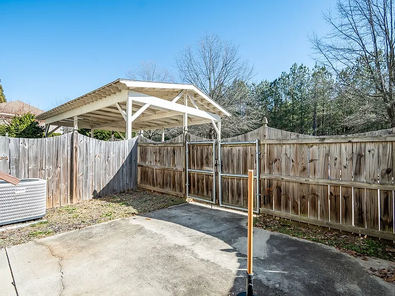 83 Charter Oak Dr — Photo 39