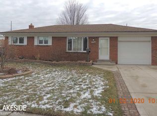 29330 Malvina Dr, Warren, MI