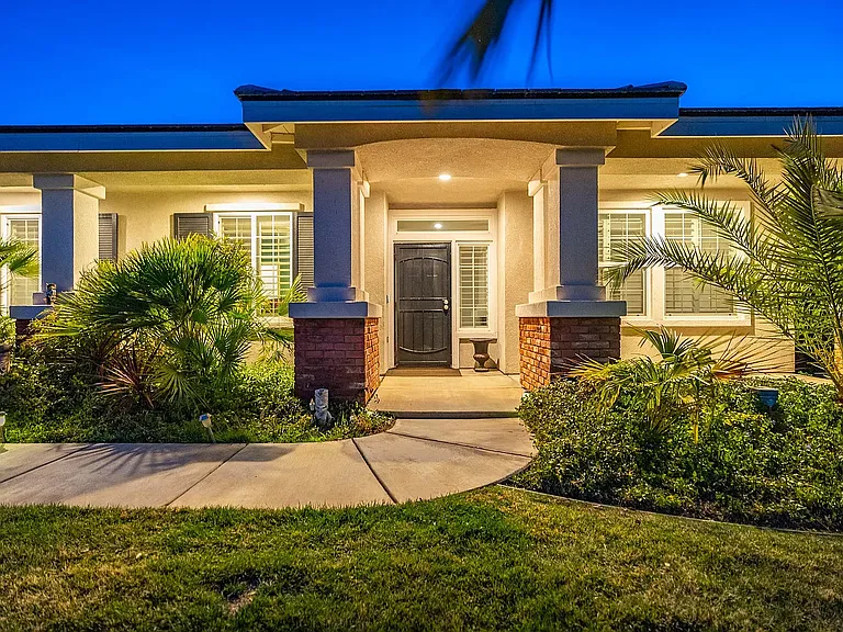 40467 Tiger Way — Photo 3