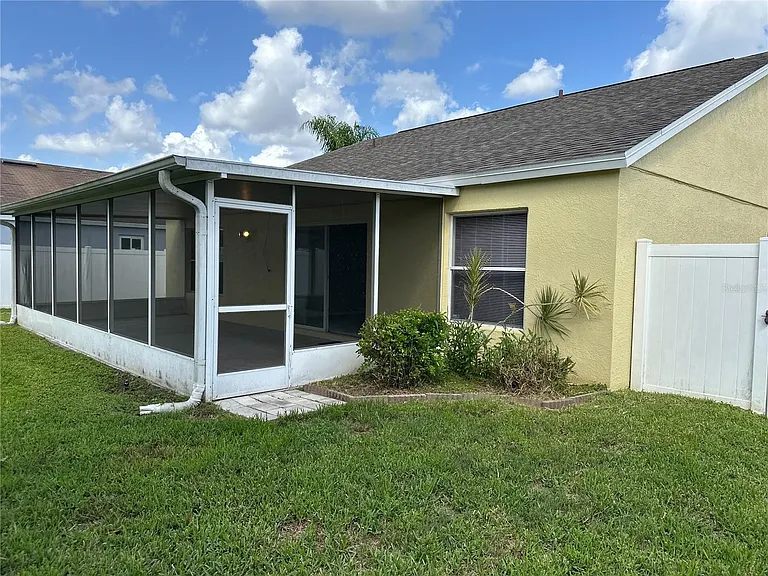 30747 Burleigh Dr — Photo 33