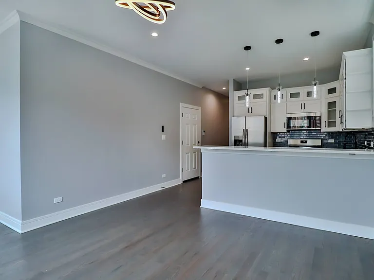 4827 S Saint Lawrence Ave #2 — Photo 4