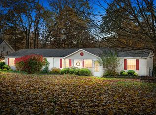 3232 Rawlings Rd, Woodlawn, TN 37191