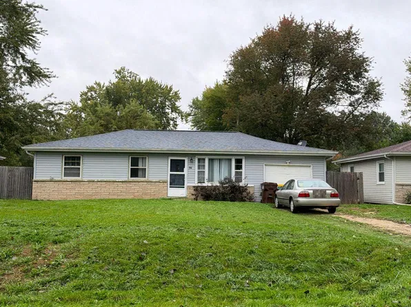 56 Liberty Blvd, Machesney Park, IL 61115