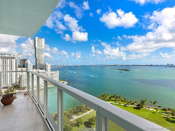 2nd image of 1900 N Bayshore Dr APT 2215