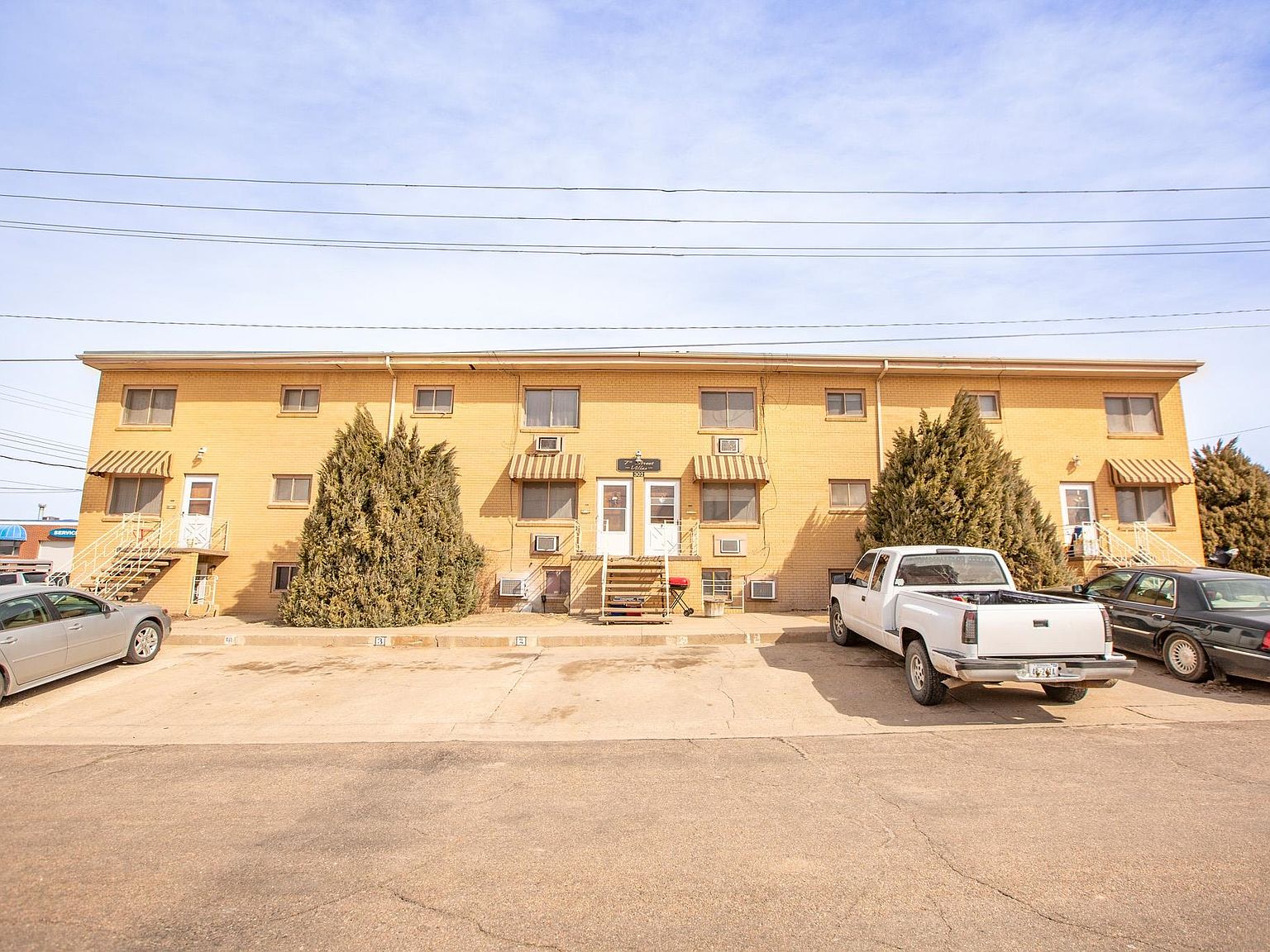 302 E 7th St, Mccook, NE 69001 Zillow