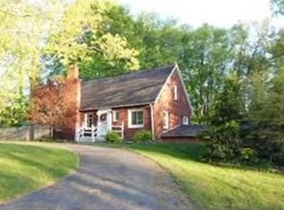 1190 Carroll Ln, Hermitage, PA 16148