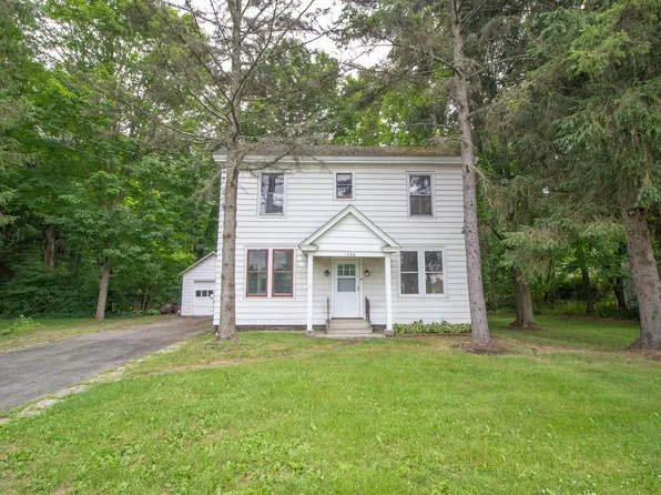 92 Miller Rd, Castleton On Hudson, NY 12033