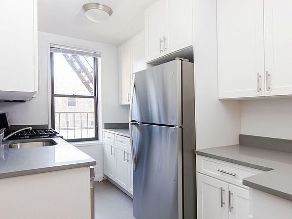 2nd image of 4850 38th St APT 3C