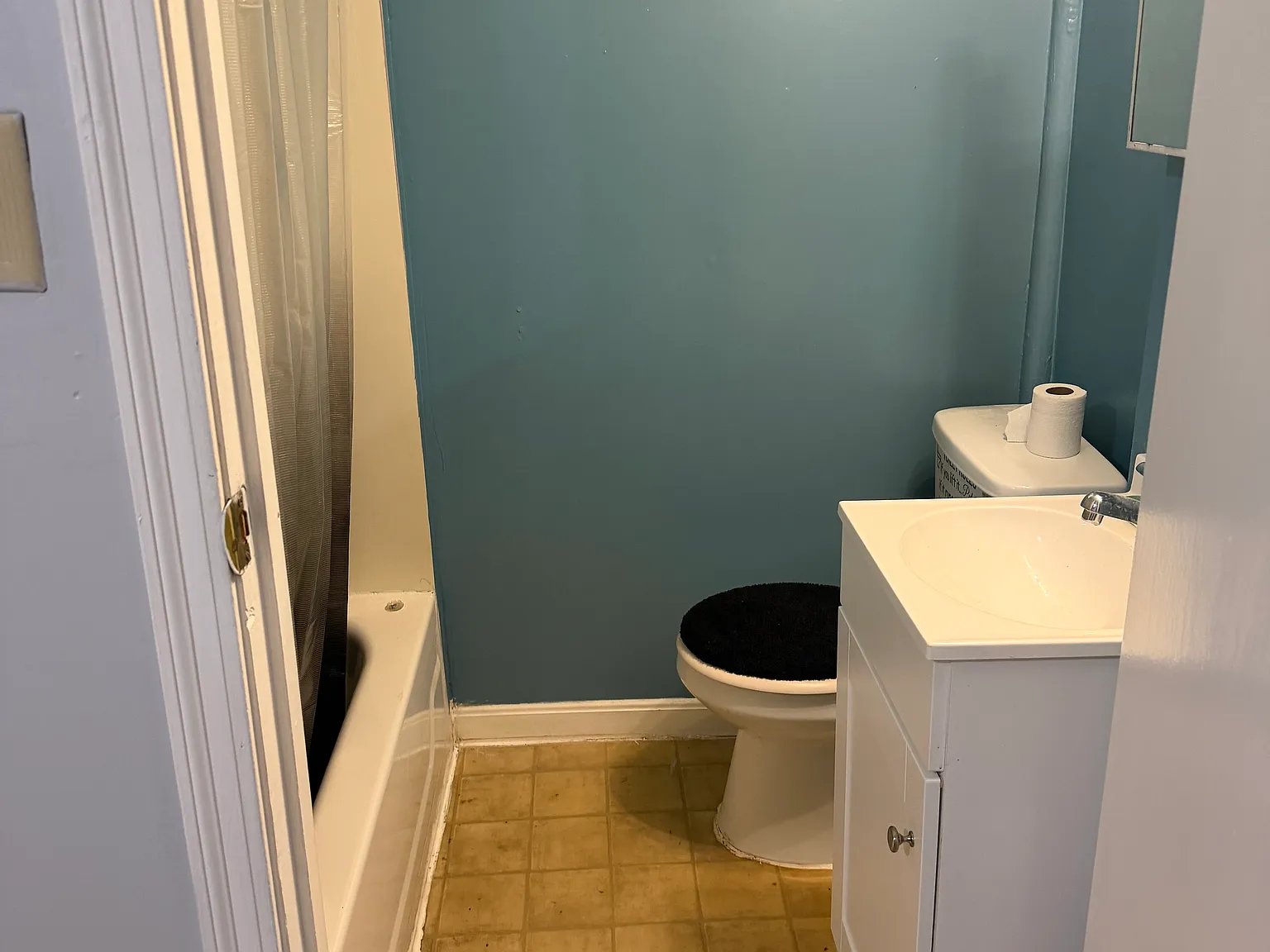 721 Craig st — Photo 2
