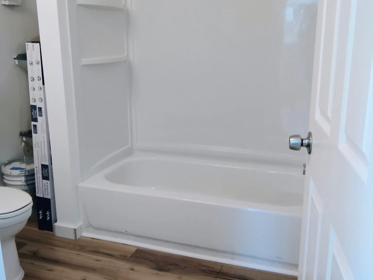 1 bed, 400 sqft, $1,250 — Photo 3