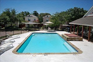 3rd image of 2506 Wedglea Dr APT 908