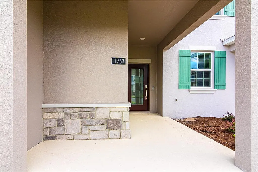 4 bed, 2.5 bath, 1858 sqft, $2,900 — Photo 4