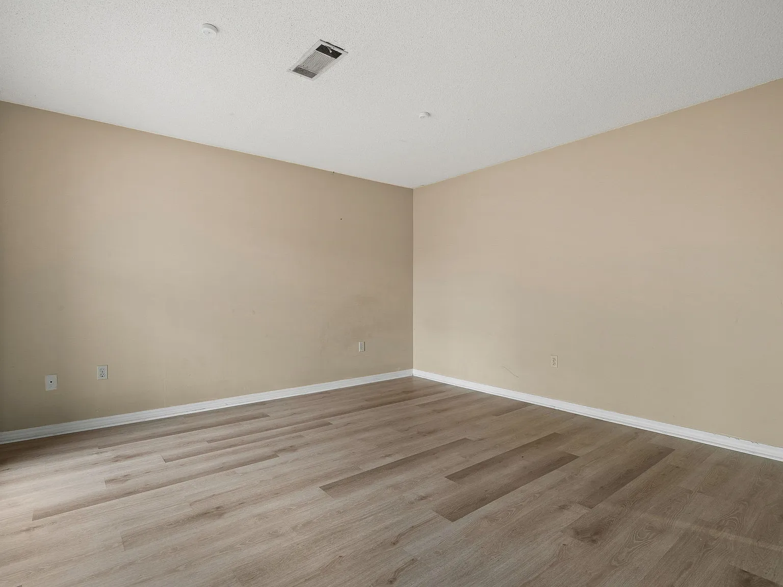 Rustic Woods Townhomes - A1 — Photo 3