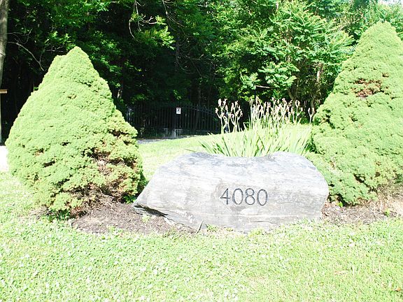 4th image of 4080 Jacksontown Rd