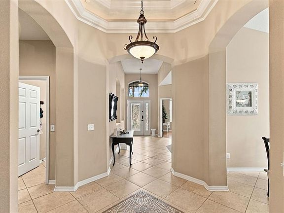 4th image of 11009 ROCKLEDGE VIEW DR