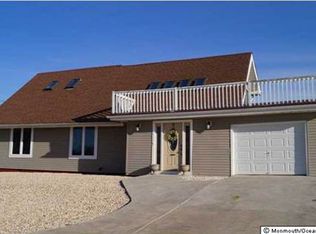 362 Maria Dr, Toms River, NJ 08753
