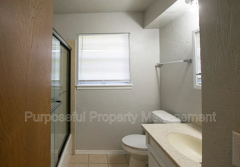 2624 N Markwell Ave — Photo 12
