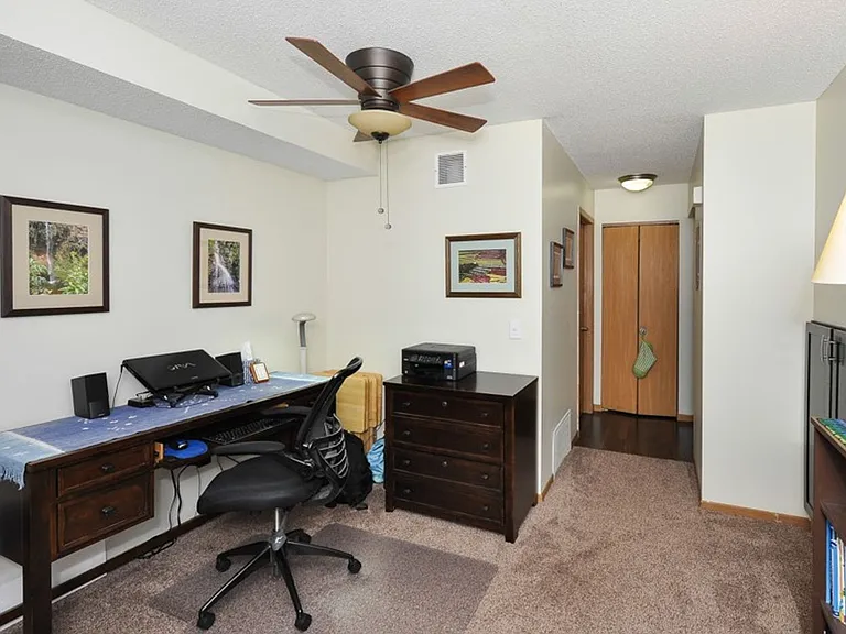 Fernbrook Townhomes — Photo 12
