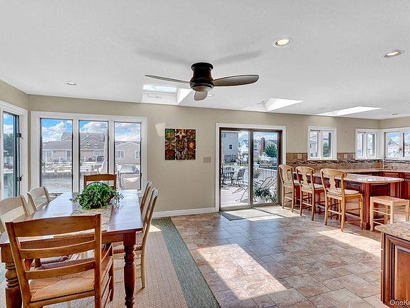 4th image of 12 Jetmore Place
