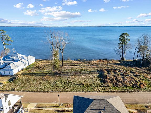 2nd image of 113 N Natchez Dr Lot 766