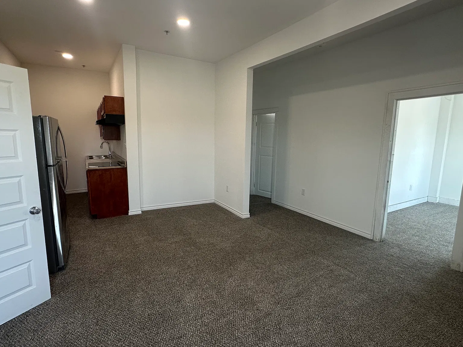 3 bed, $850 — Photo 3
