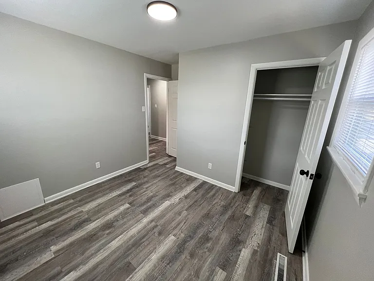 1660 Huxley Dr — Photo 28
