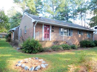 520 Raleigh St, Roanoke Rapids, NC 27870
