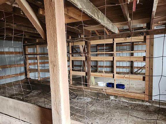 2nd image of 3755 N Horn Rd