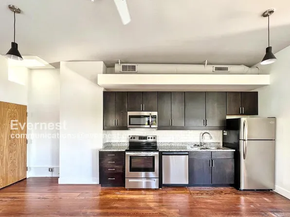 17 W Main St #203, Richmond, VA 23220