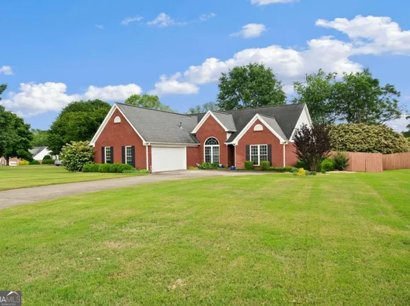 7260 Valley Landing Ct, Cumming, GA 30041