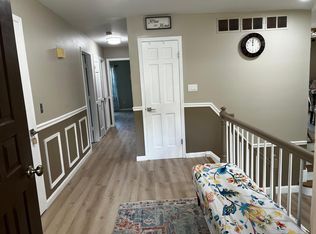 54 Teaberry Dr, Edison, NJ 08820