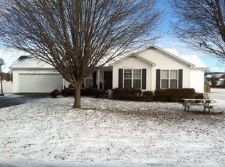 526 Everville Dr, Livingston, TN 38570