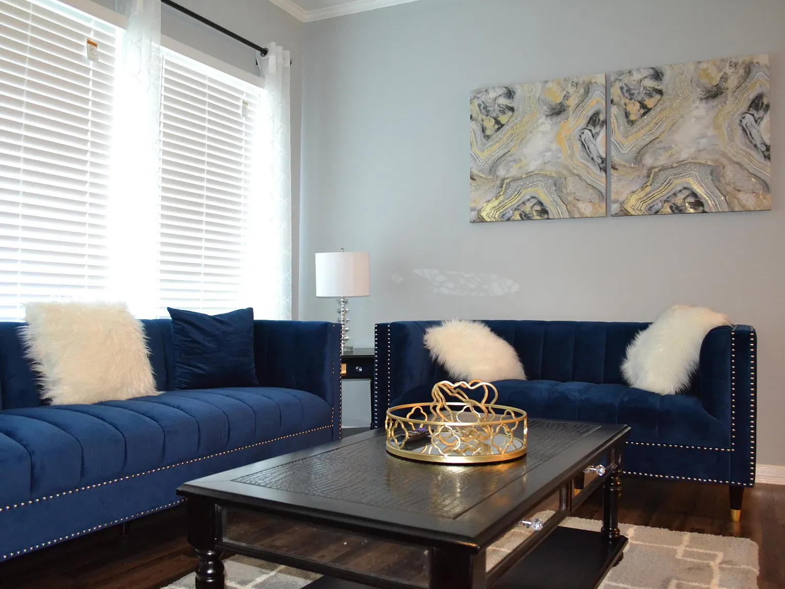 2 bed, 951 sqft, $1,415 — Photo 2